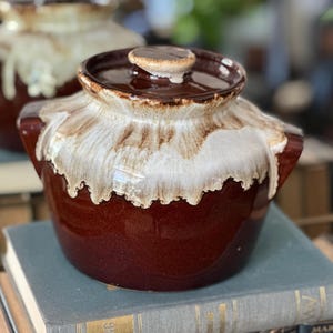 Vintage Robinson Ransbottom (RRP Co.) Bean Pot/Crock