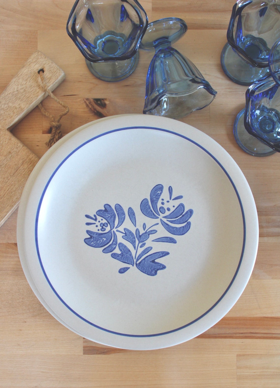 Vintage Pfaltzgraff Yorktowne Dinnerware Set for 6 Dinnerware Vintage