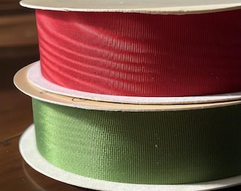 Vintage Moiré Ribbon – Red or Green – Made in USA – 1 Roll – Holiday Craft Supply – Grosgrain Texture