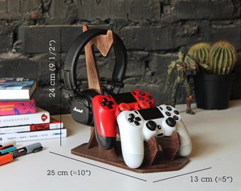 Personalized Wooden Controller & Headphone Stand: Gamer Gift