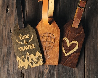 Personalized luggage tag, custom luggage tag, wooden luggage tags, set of luggage tags, wooden customized tags for luggage, engraved tag