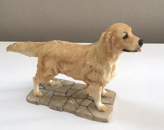 【値下げ】英国製　Sherratt& Simpson ゴールデンレトリーバー置物 ゴールデンレトリバーの立ち姿の犬の置物 シェラット・シンプソン