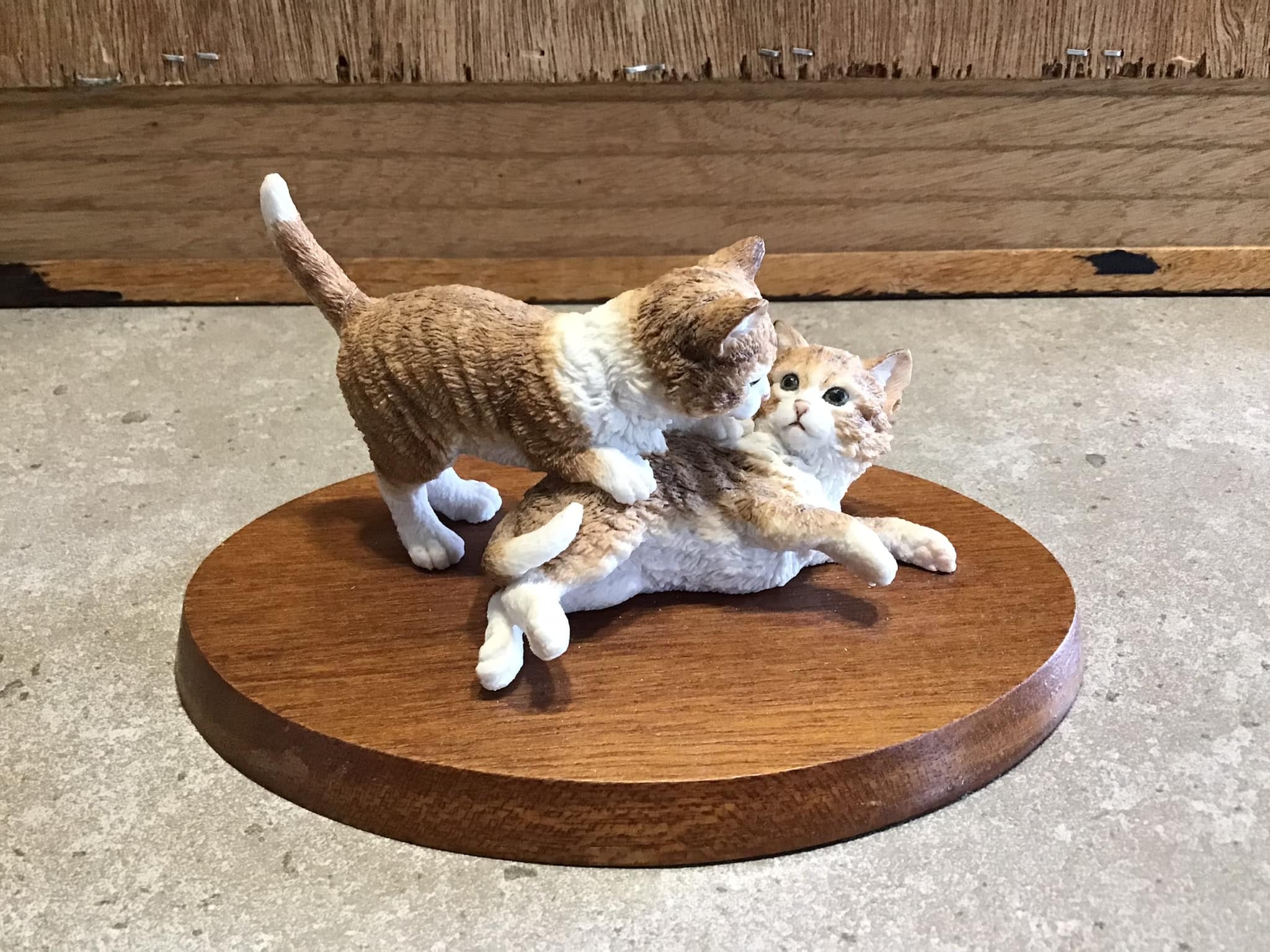 英国 Sherratt & Simpson シェラット＆シンプソン うたた寝中の白黒ウサギの置物　うさぎ　フィギュリン Sherratt \u0026 Simpson シェラット\u0026シンプソン 犬と猫 英国製 シェラット