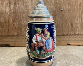 ピューター製の蓋が付いたヴィンテージのドイツ製ビールジョッキ