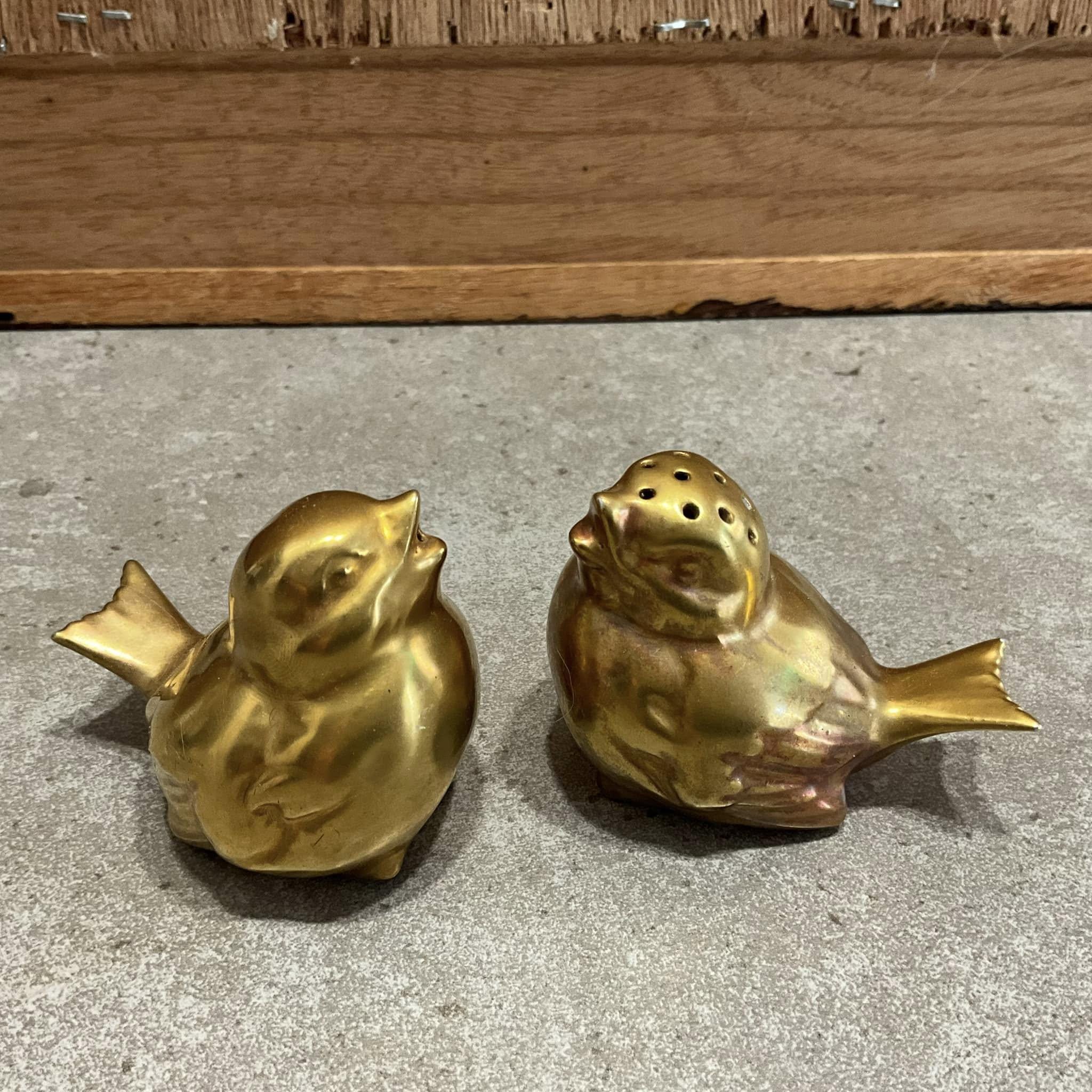 Hammersley Bone China Gold Tone Birds Salt & Pepper Shaker Vintage