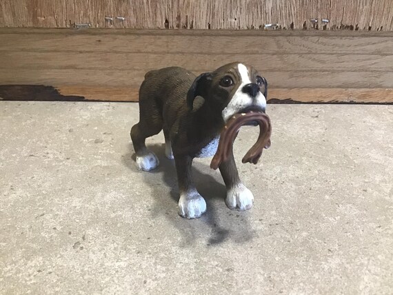 ヴィンテージボクサー犬の置物：リアルなレプリカ、コレクターズ