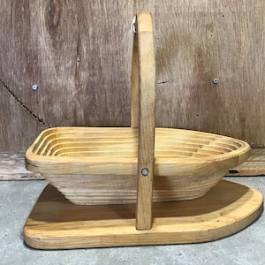 Vintage Folding Fruit Basket, Wood table decor, Collapsible wooden basket, Centerpiece wooden tray / Fruit basket