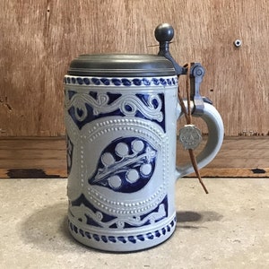 ドイツ製ZINN蓋付きビアジョッキ ドイツ製ZINN蓋付きビアジョッキ