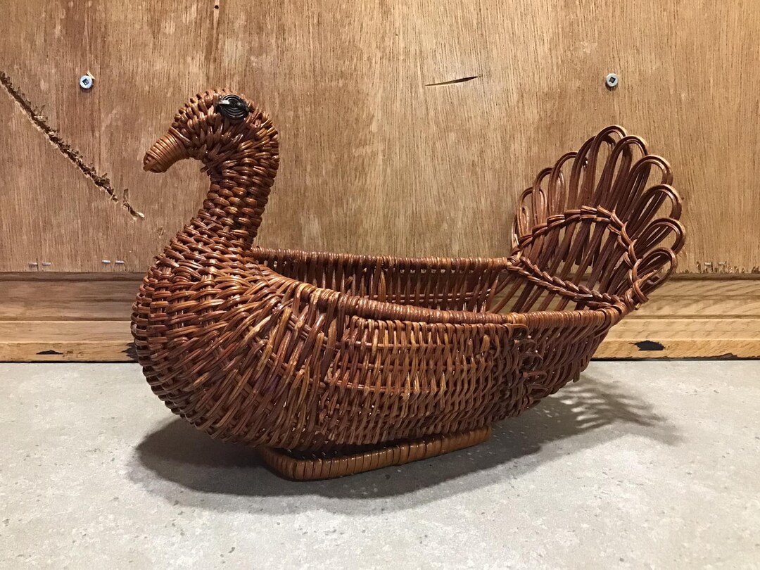 Vintage Wicker Peacock Basket, Natural Woven Bowl, Rattan Basket, Bread