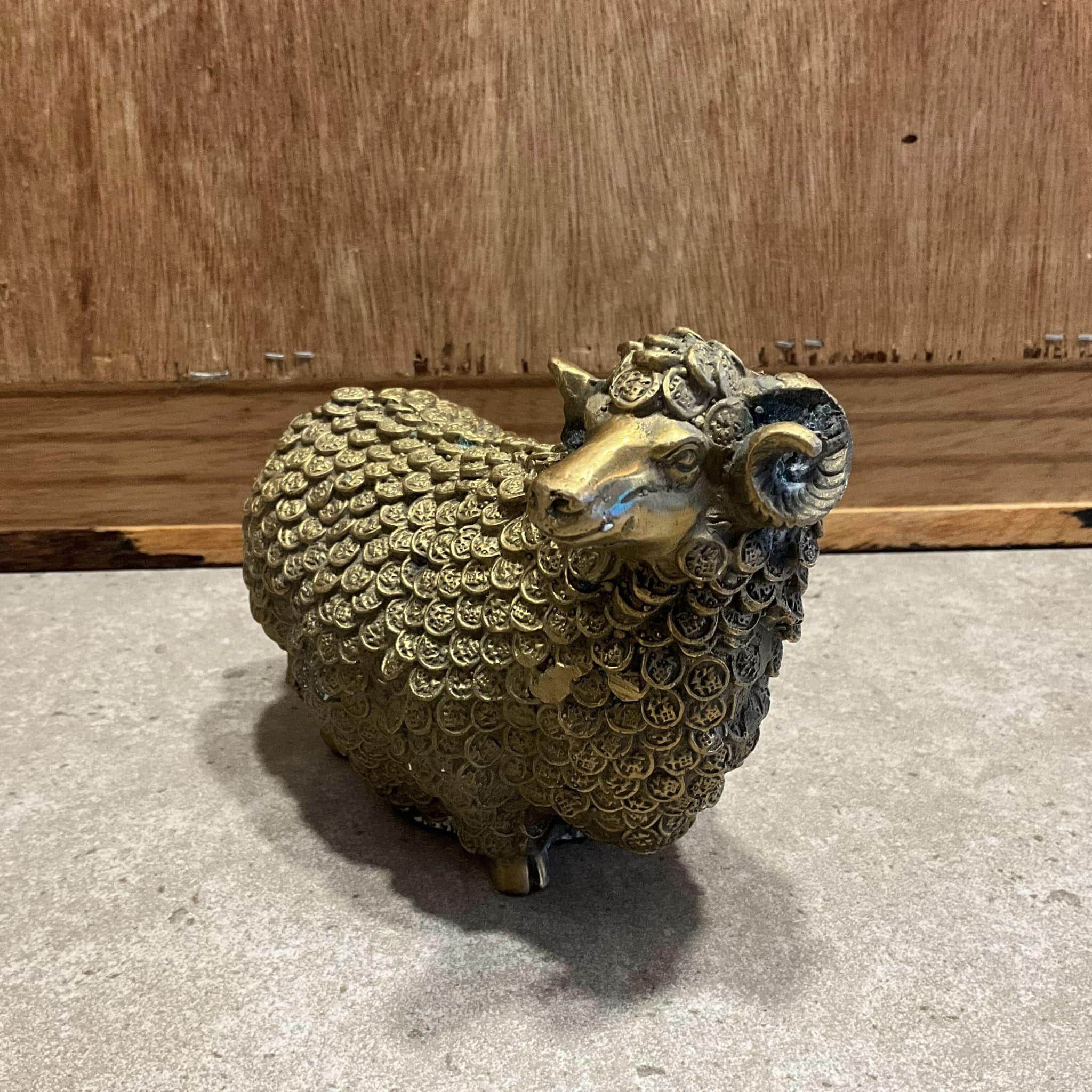 古い金属羊 オブジェ 置物 アンティーク 真鍮の羊の像、中国の古いコレクション、真鍮の動物の彫刻 - Etsy 日本