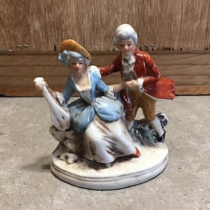 East Germany Foreign Vintage Porcelain Figurine 18th century style, Victorian Home decor 21038