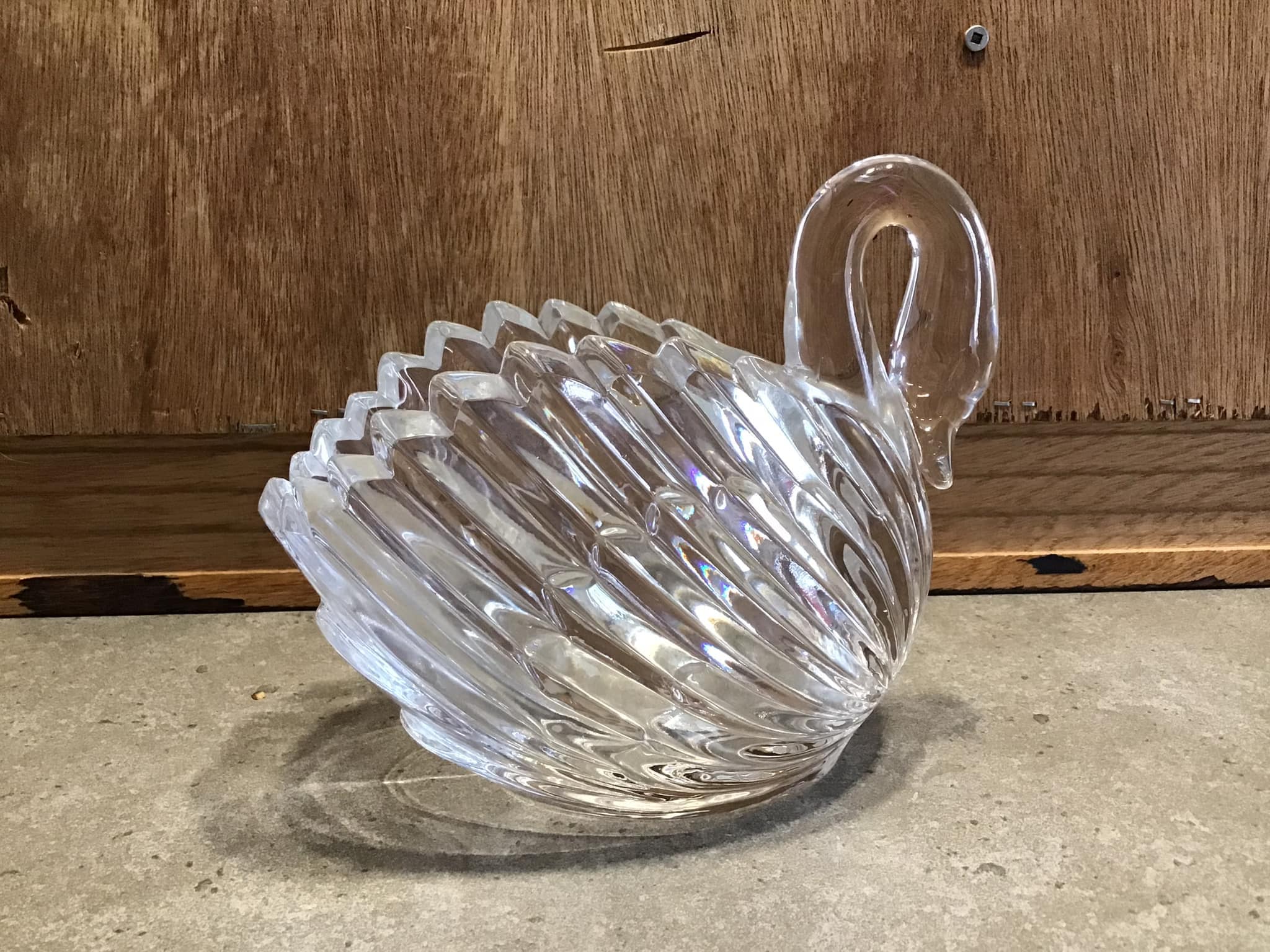 ヴィンテージクリスタル製白鳥キャンディディッシュ：西ドイツ製鳥の