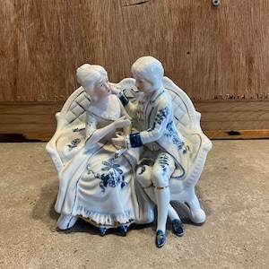 Viktorianische Dame und Herr Keramik Figur Blau, Weiß, Gold