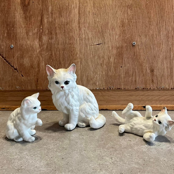 ヴィンテージ ホワイトセラミック猫の置物：日本製、3個セット - Etsy 日本