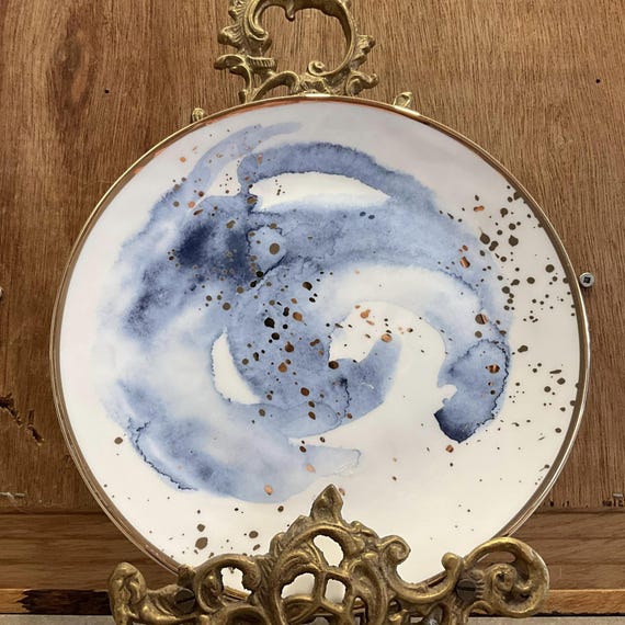 Olivia Oliver Salad Plate: Gold Banded Splatter Swoosh