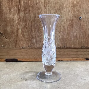 Vintage Crystal Vase Pinwheel Etched Glass 7&quot; Footed Bud Vase, Gift for her, home decor, Wedding gift, Crystal bud vase