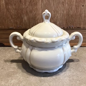 Vintage Bavaria Sugar Bowl with Lid Ivory 1930s Made in Germany, Fine German Porcelain