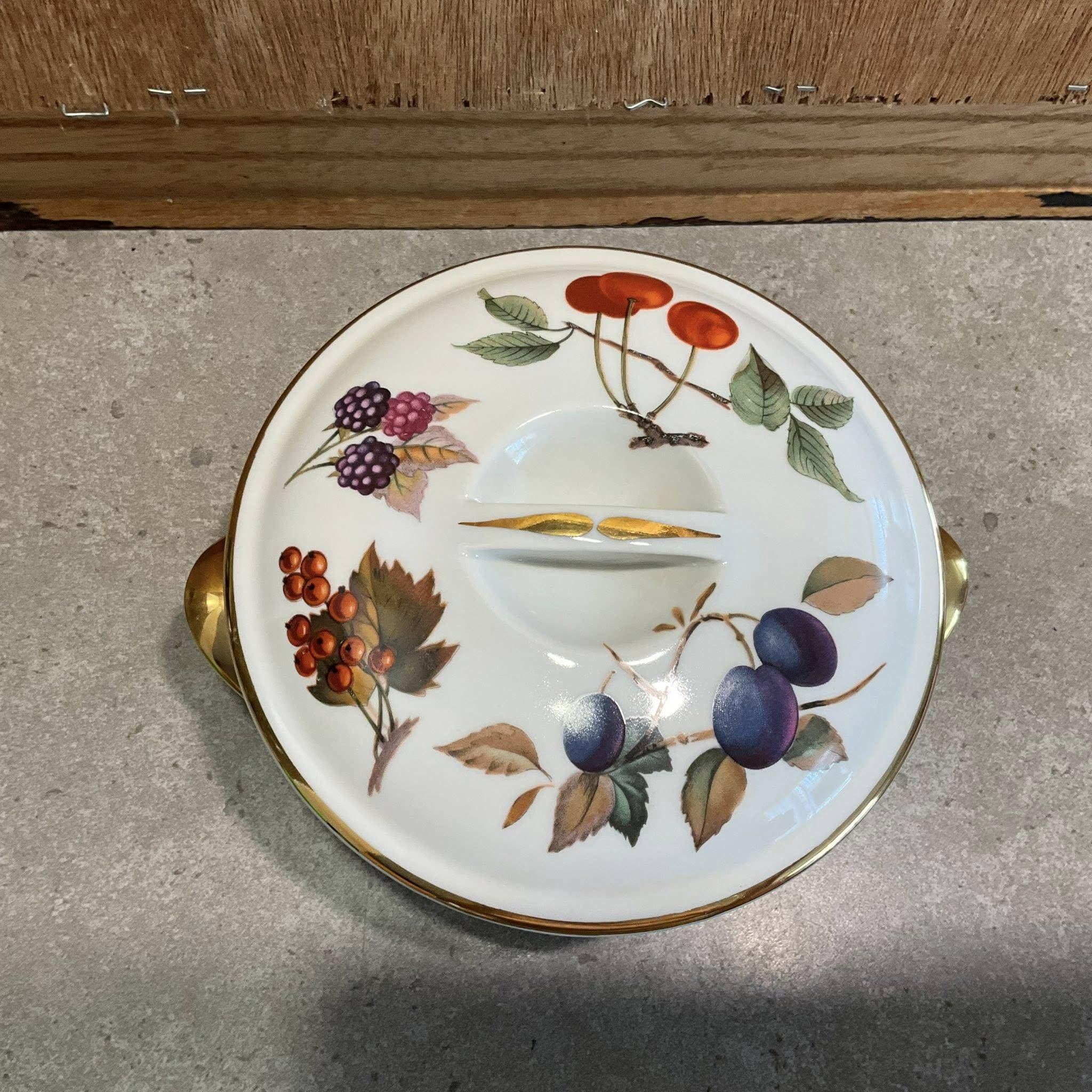 ヴィンテージ ロイヤルウースター 耐火蓋付きキャセロール フルーツ柄