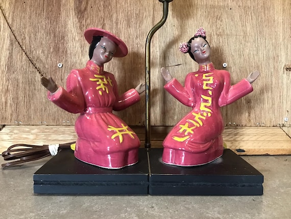 Vintage Lamp With Pair Mid Century Modern Pretty Asian Lady
