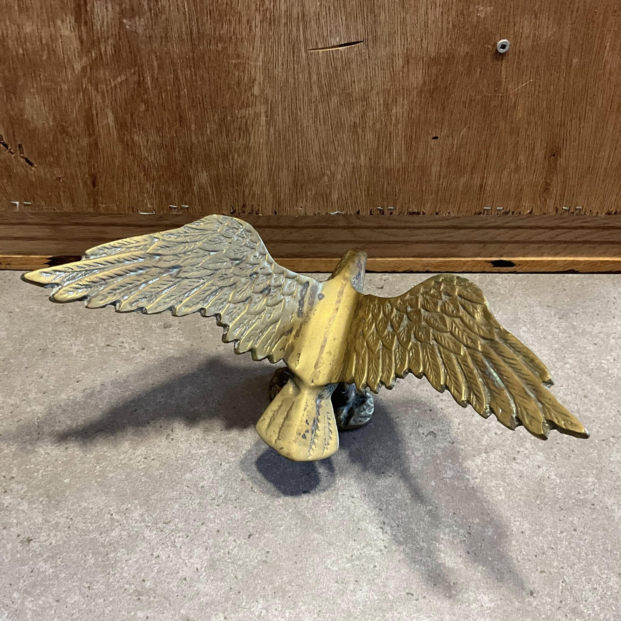 ヴィンテージ真鍮彫刻の鷲の彫刻、金属製鳥の彫刻 - 緑青 - Etsy 日本