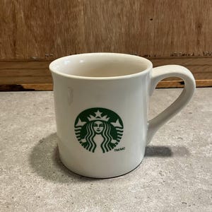 allures and illusions world's largest gigantic coffee mug BigMouth I'm Awesome XL Mug