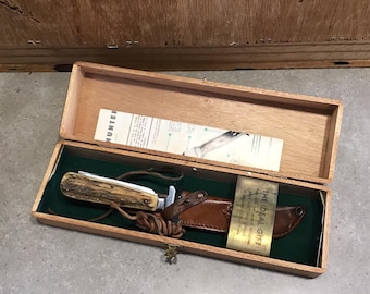 Puma Stag Handle Gamekeeper Knife: Solingen Germany, Wood Box