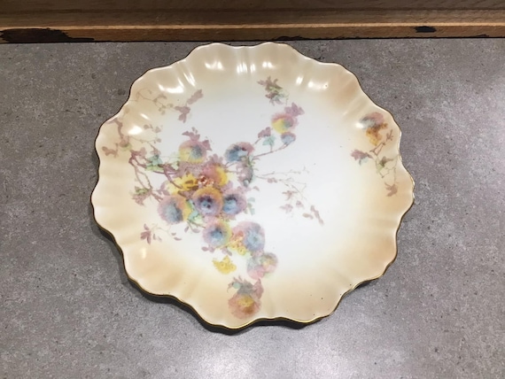Doulton Burslem Plate: Victorian Wildflower Scalloped Edge Plate