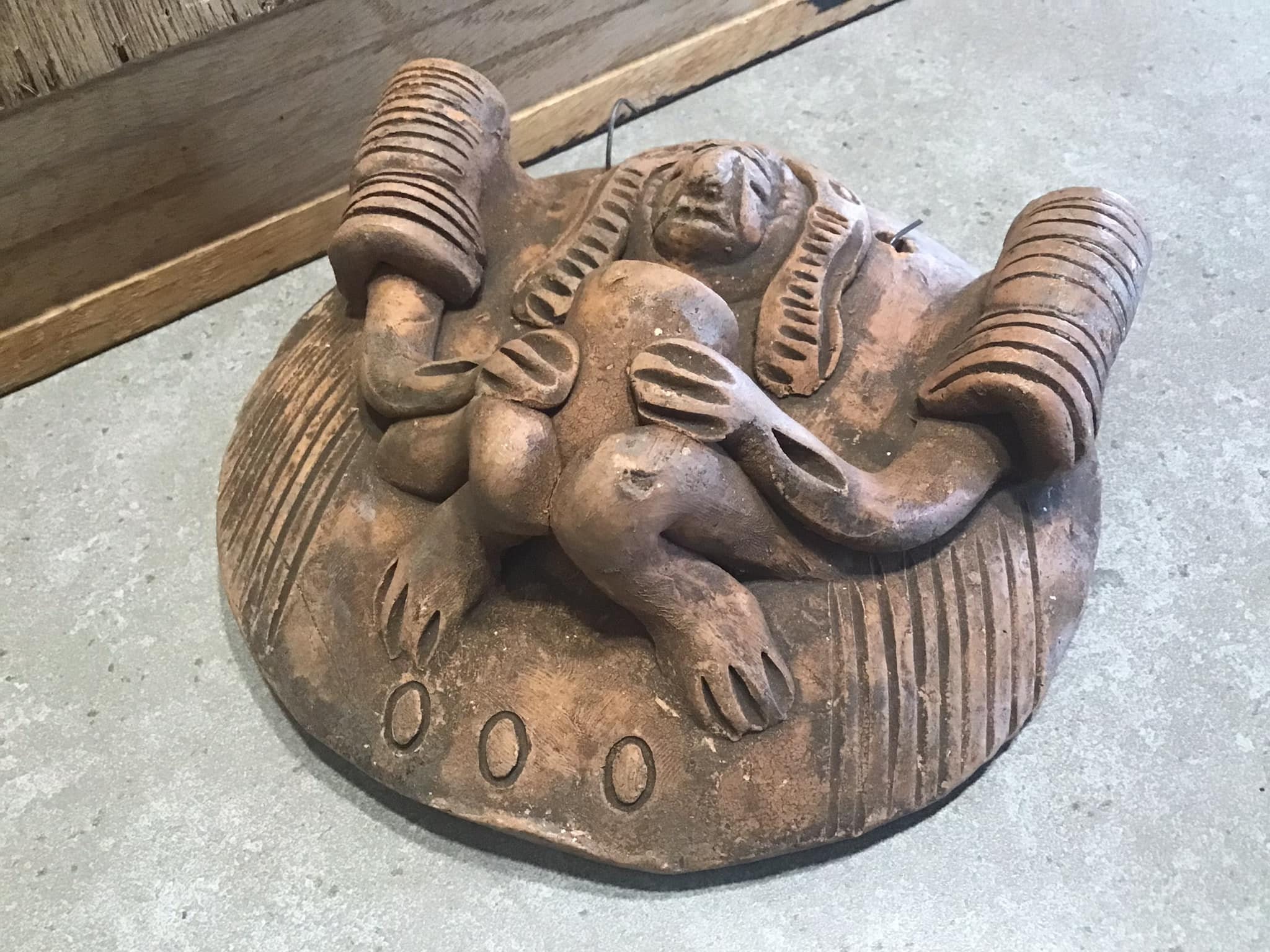 プレコロンブス時代の壁画 マヤ アステカ 粘土像 インカの小像 古代の