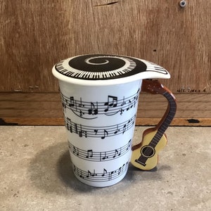 Musical Notes Lidded Coffee Mug with Instrument Handle, Staff or Stave Music Notes, Music Notes Piano Keyboard