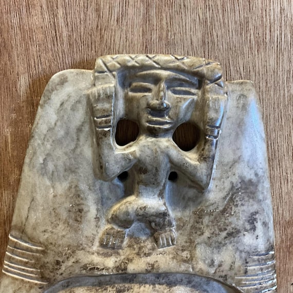 ヴィンテージの石製アステカ仮面：メキシコ・マヤ装飾品（11.5×8.2cm