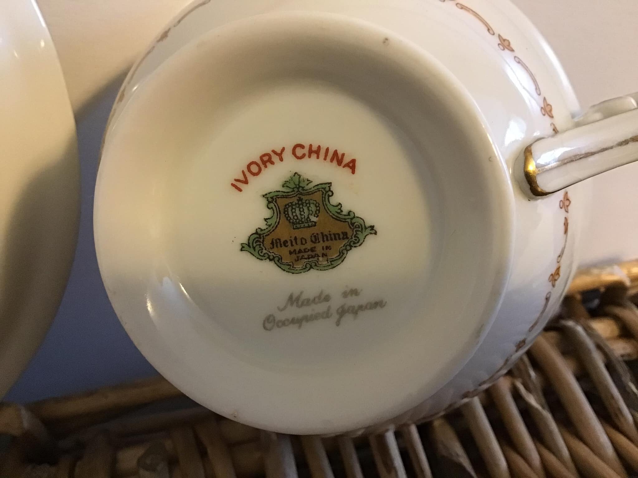 アンティーク カップ＆ ソーサ(occupied JAPAN) Vintage OCCUPIED JAPAN IVORY China Teacup and Saucer Single
