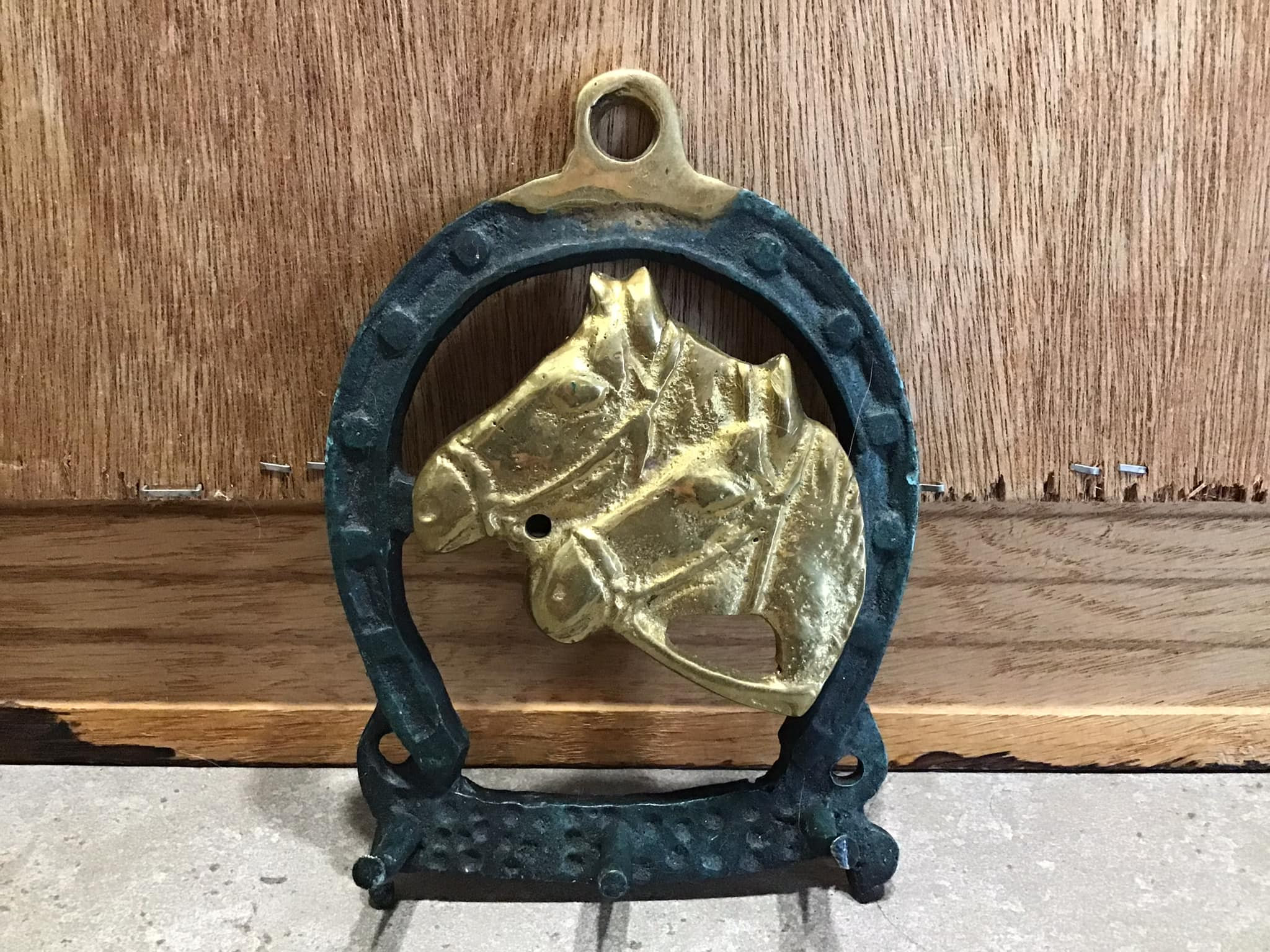 ドイツのヴィンテージクマと馬の木製フック 壁掛けフック 木製