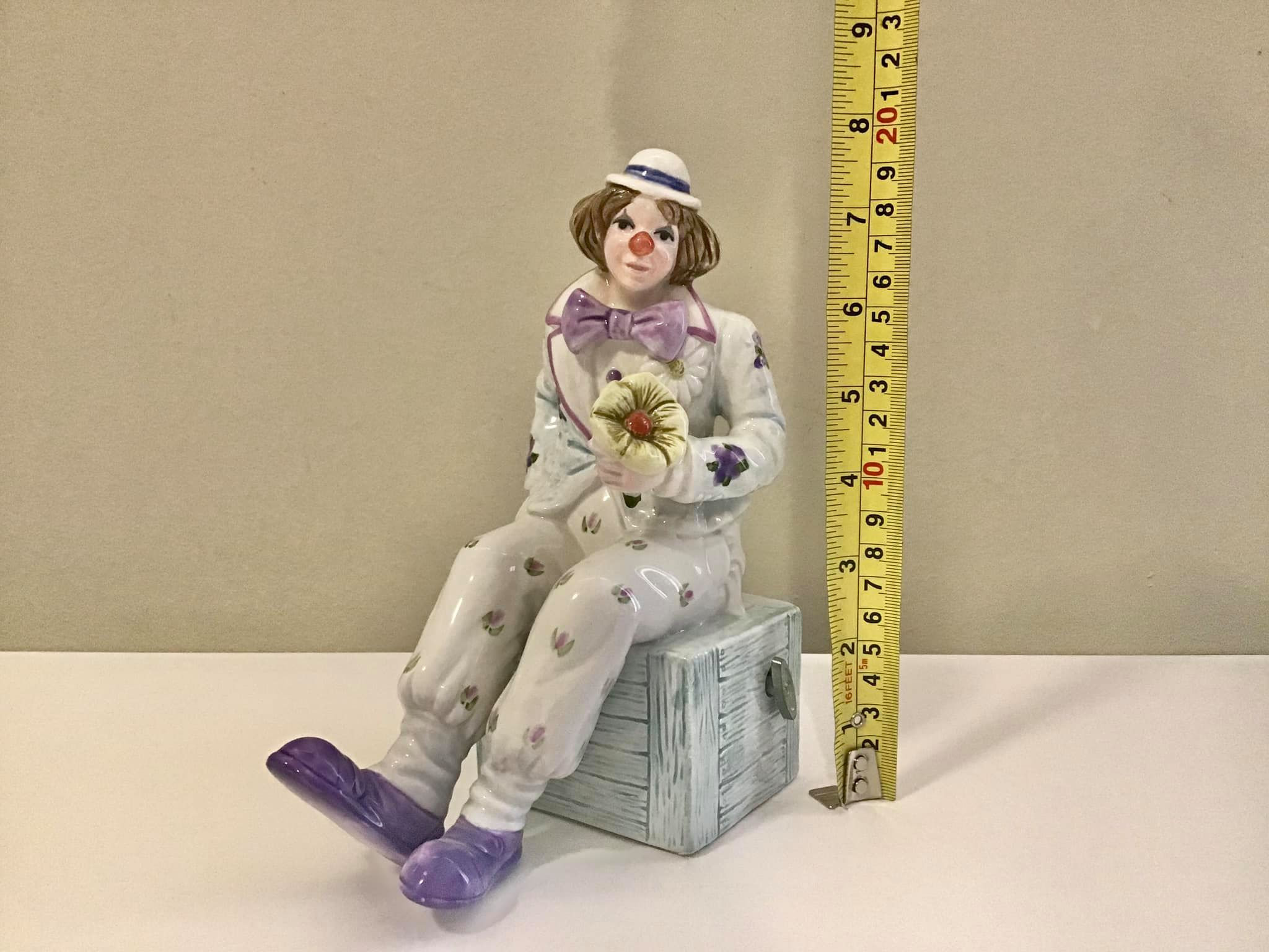 ヴィンテージ シュミット オルゴール ピエロ 磁器 彫刻 置物 花