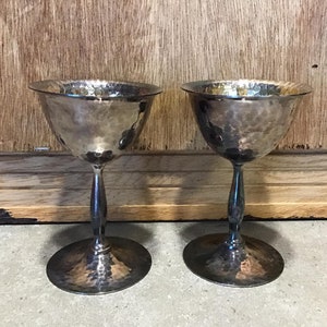 Vintage Set of 2 Footed Goblet Wine Cups Glasses Stemware Barware Hollywood Regency Decor