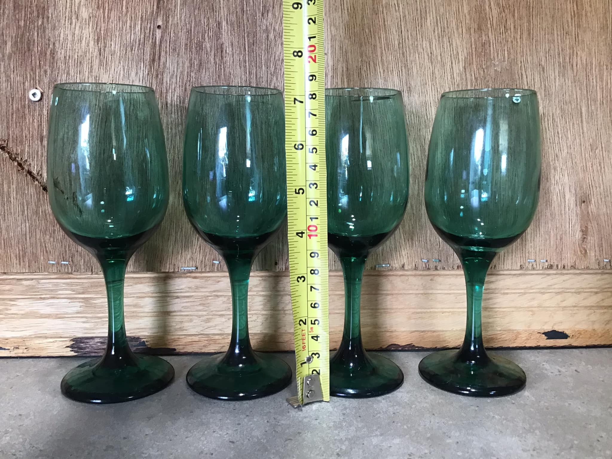 Set of Four Fitzgerald Large Wine Glasses - Lime Green