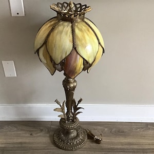 Slag Glass Tulip Style panels Table Lamp, Vintage or Antique Metal Table Lamp with shade