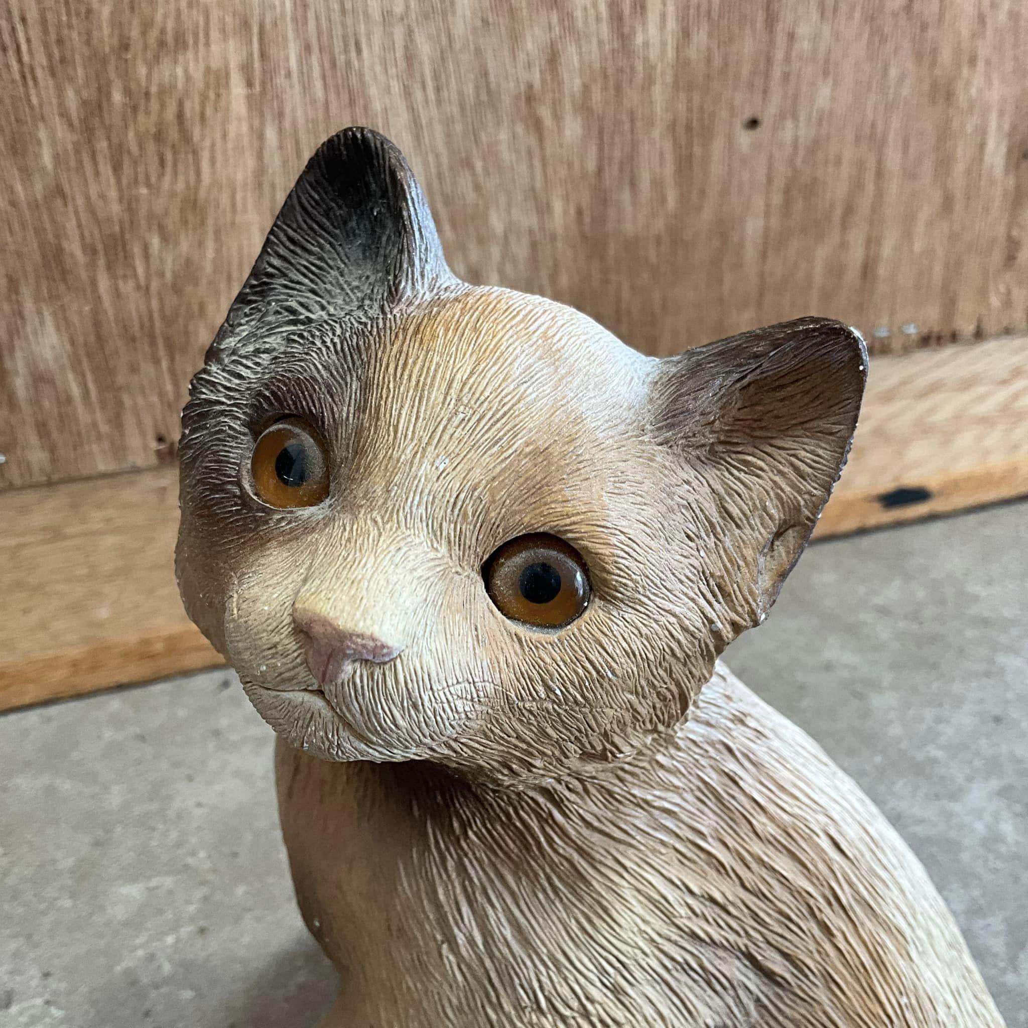 サンディキャスト ヴィンテージ 猫の置物：サンドラ・ブルーのサイン