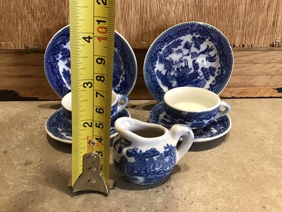 ヴィンテージ ミニチュア ブルーウィロー ティーセット：カップ