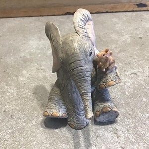 Vintage Adorable elephant with Mouse Animals collection African Elephant Figurine Ornament