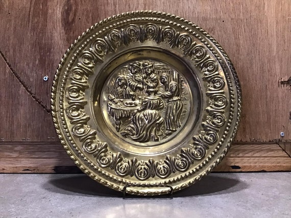 Vintage Brass Wall Plate 12 Inches With Tavern/pub Scene, Wall Decor Made  in England - Etsy UK