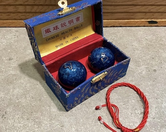 W0363 Vintage Chinese Baoding Iron Balls / Dragon Phoenix