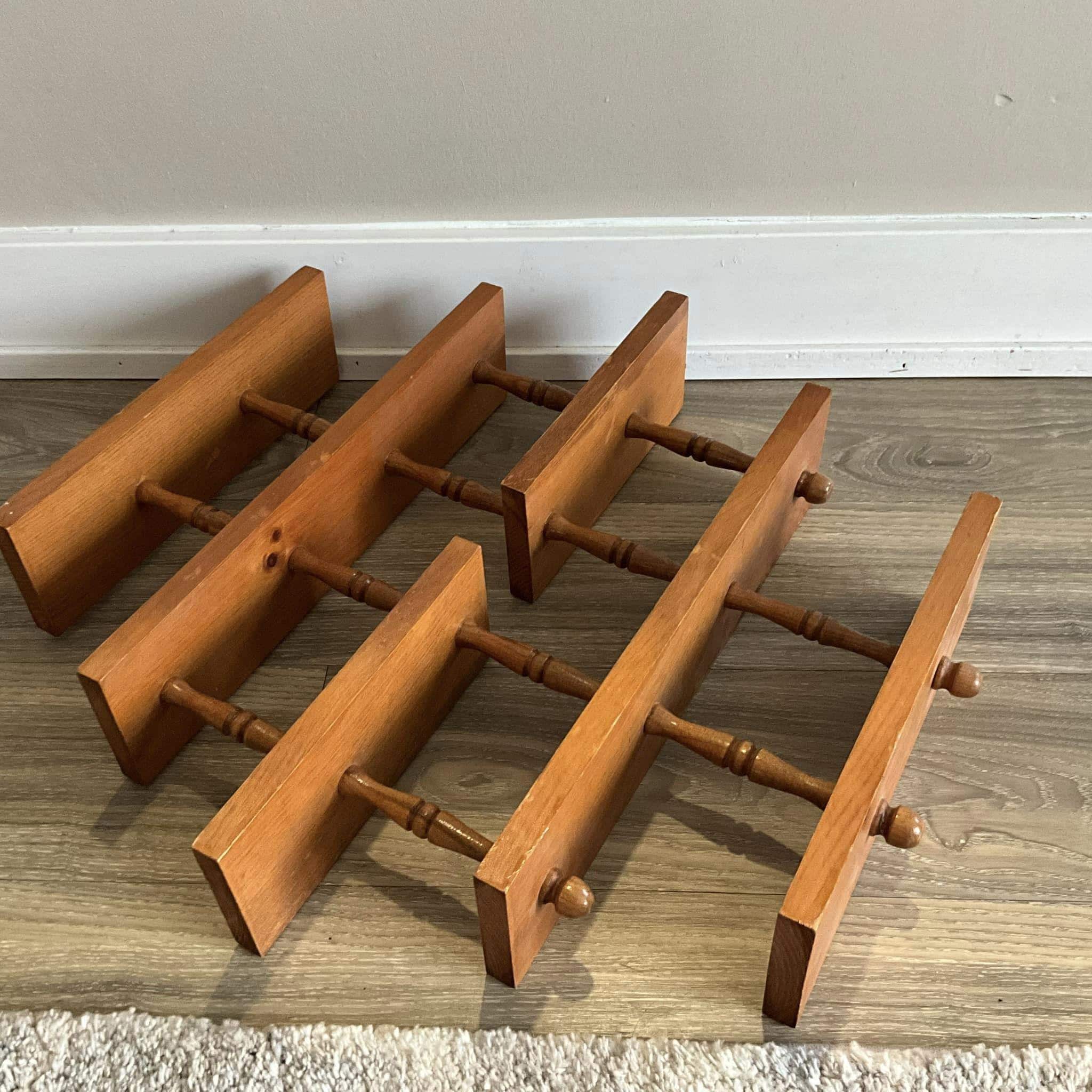 Vintage Wood Spindle Display Shelf: Mid Century Knick Knack Shelf