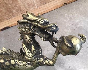 Drakenbeeldje, Chinese draak, mythisch dier messing en bronslegering