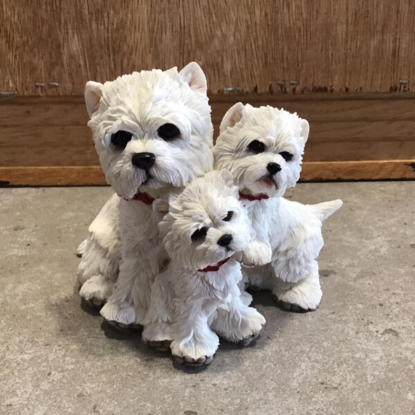 Vivid Arts 19.5cm West Highland Terrier Sitting Real Life Resin Ornament