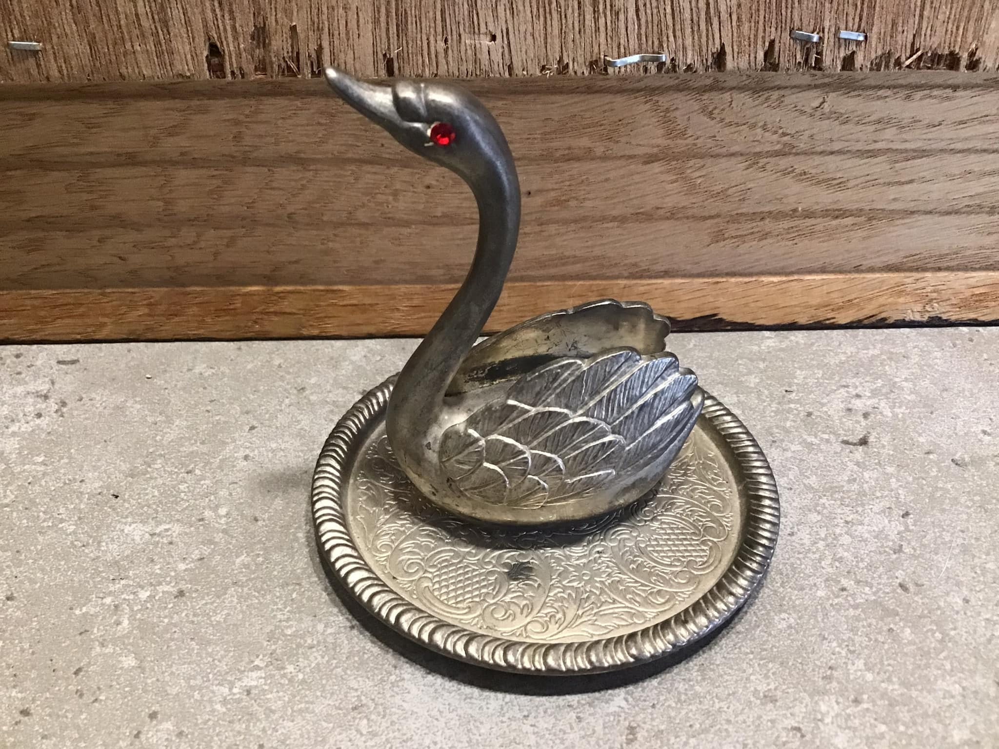 Vintage Silver Plate Swan ring holder dish, Metal Swan with Ruby eye
