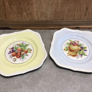 Platos de ensalada vintage Johnson Bros: cerámica inglesa con motivos frutales