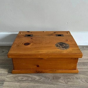 Caja de costura vintage, cofre de madera, suministros artesanales, organizador, cesta de almacenamiento, caja del tesoro de madera, imagen de lobos en caja