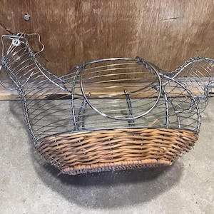Chicken Egg Basket with Wicker / Wire Gathering Basket / Chicken Wire Basket