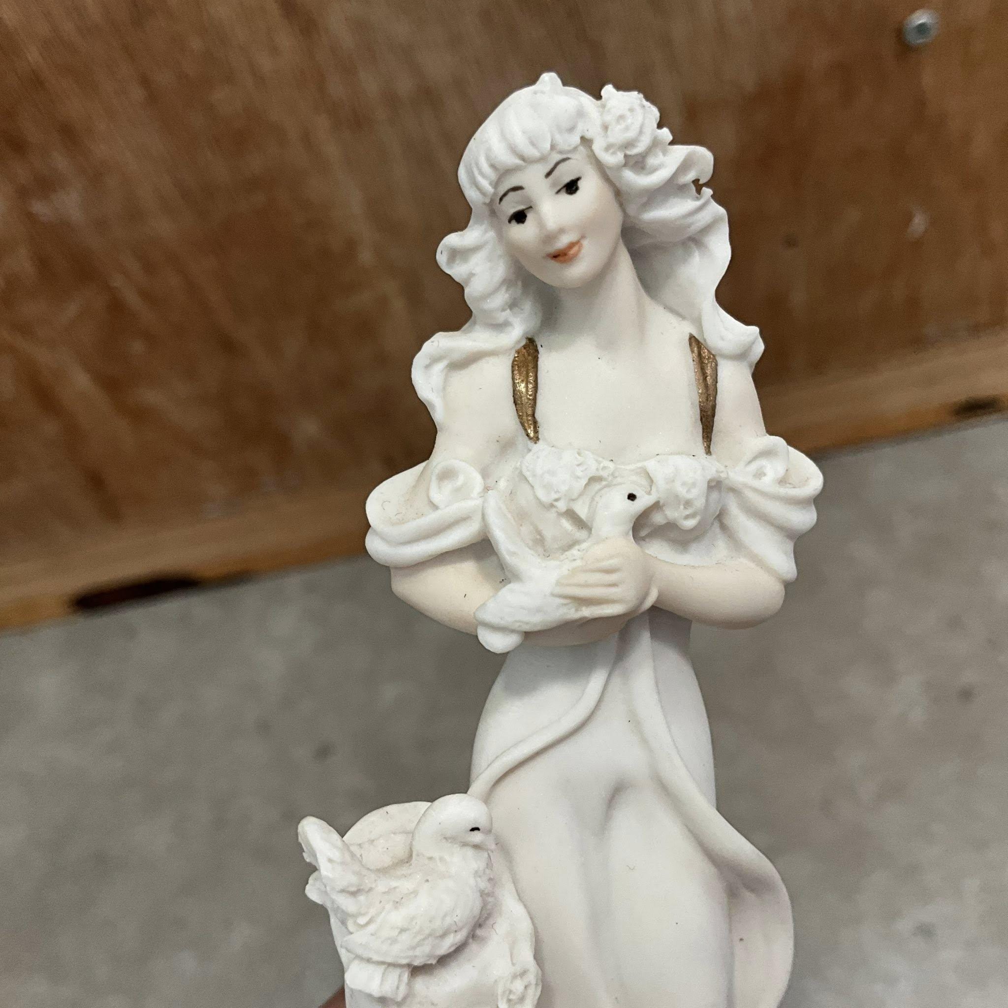 Vintage 1994 Florence Giuseppe Armani Figurine Lady With Doves
