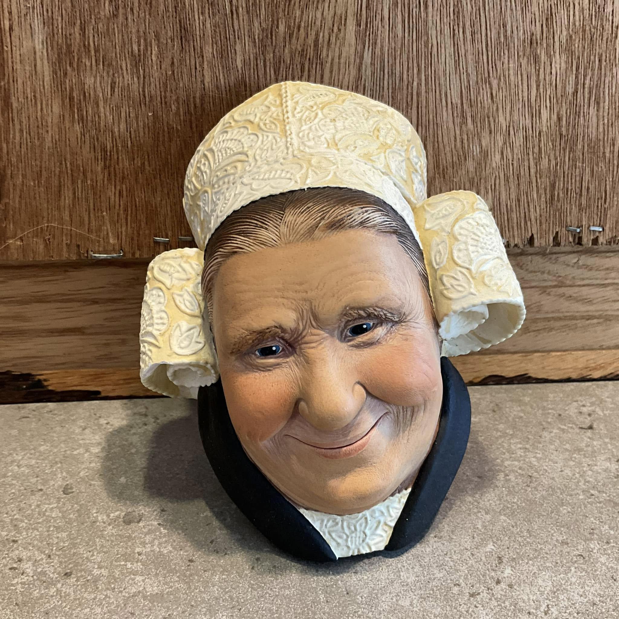 BOSSONS England Bretonne Lady, 3D wall decor/art, chalkware, vintage figure, Brittany woman, Celtic, French, FRENCH COUNTRY decor